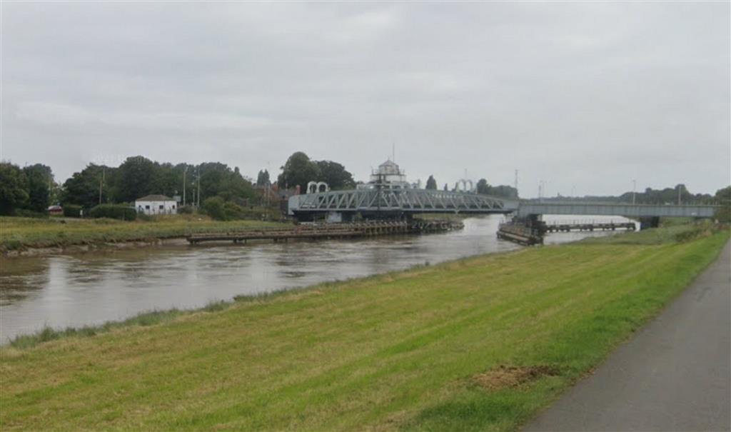 7, Sutton Bridge photo 4