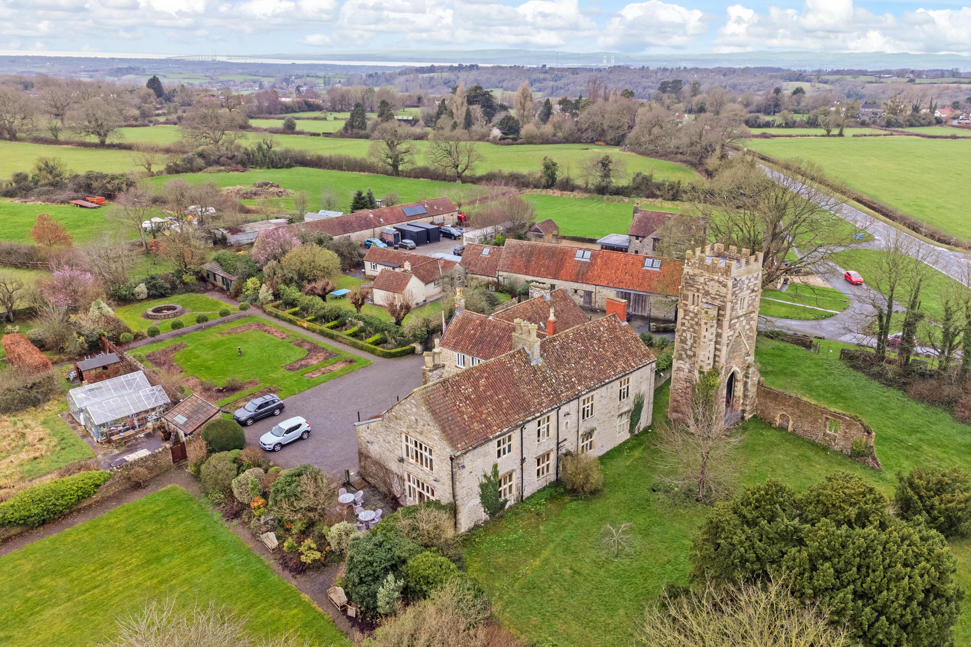 10 bedroom detached house for sale 0