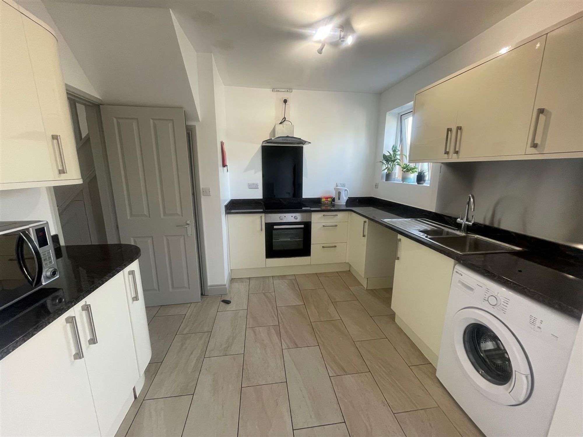 Room 5, 211, Ullswater Road, Bristol photo 5