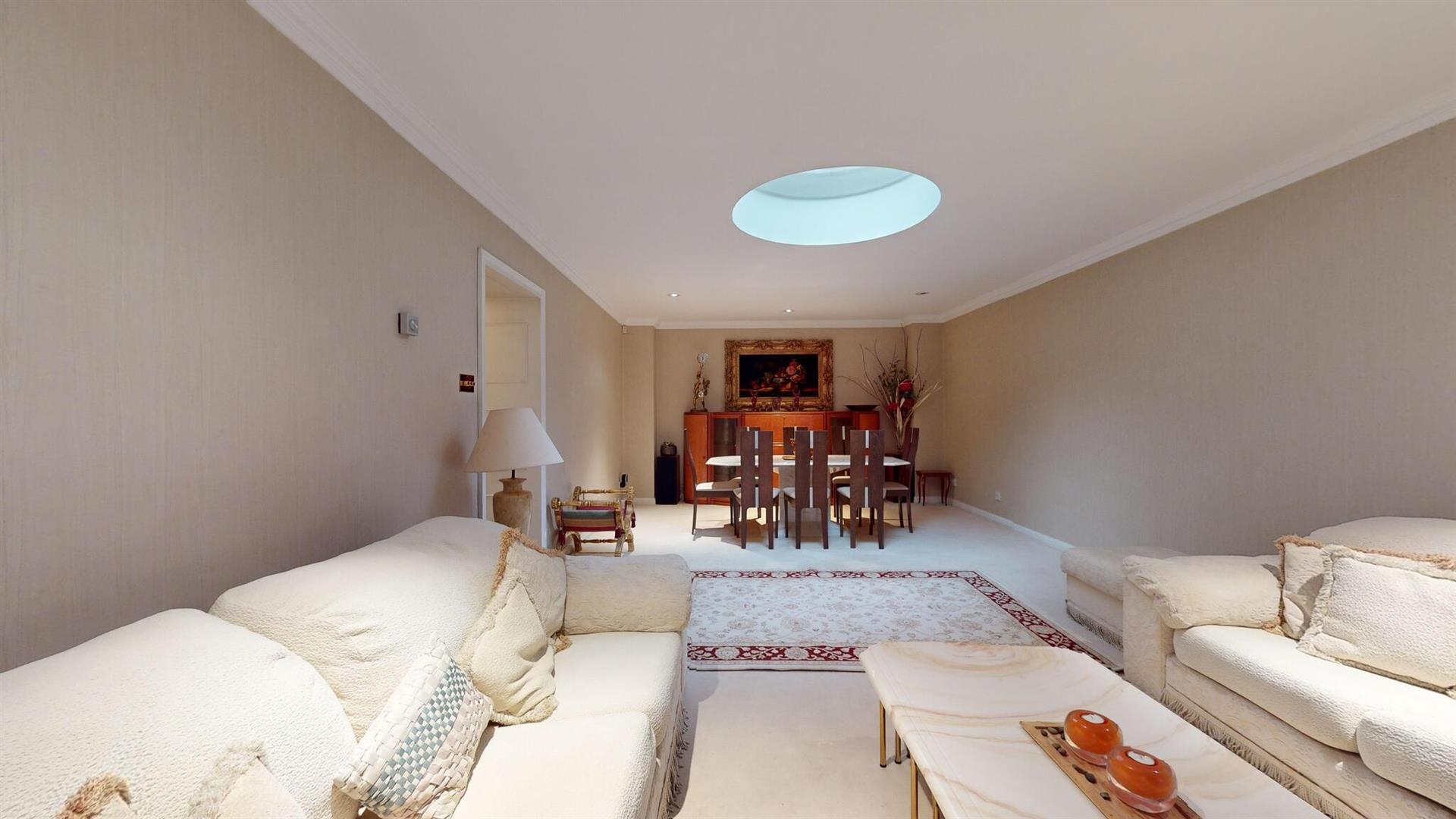 3 bedroom flat for sale 0