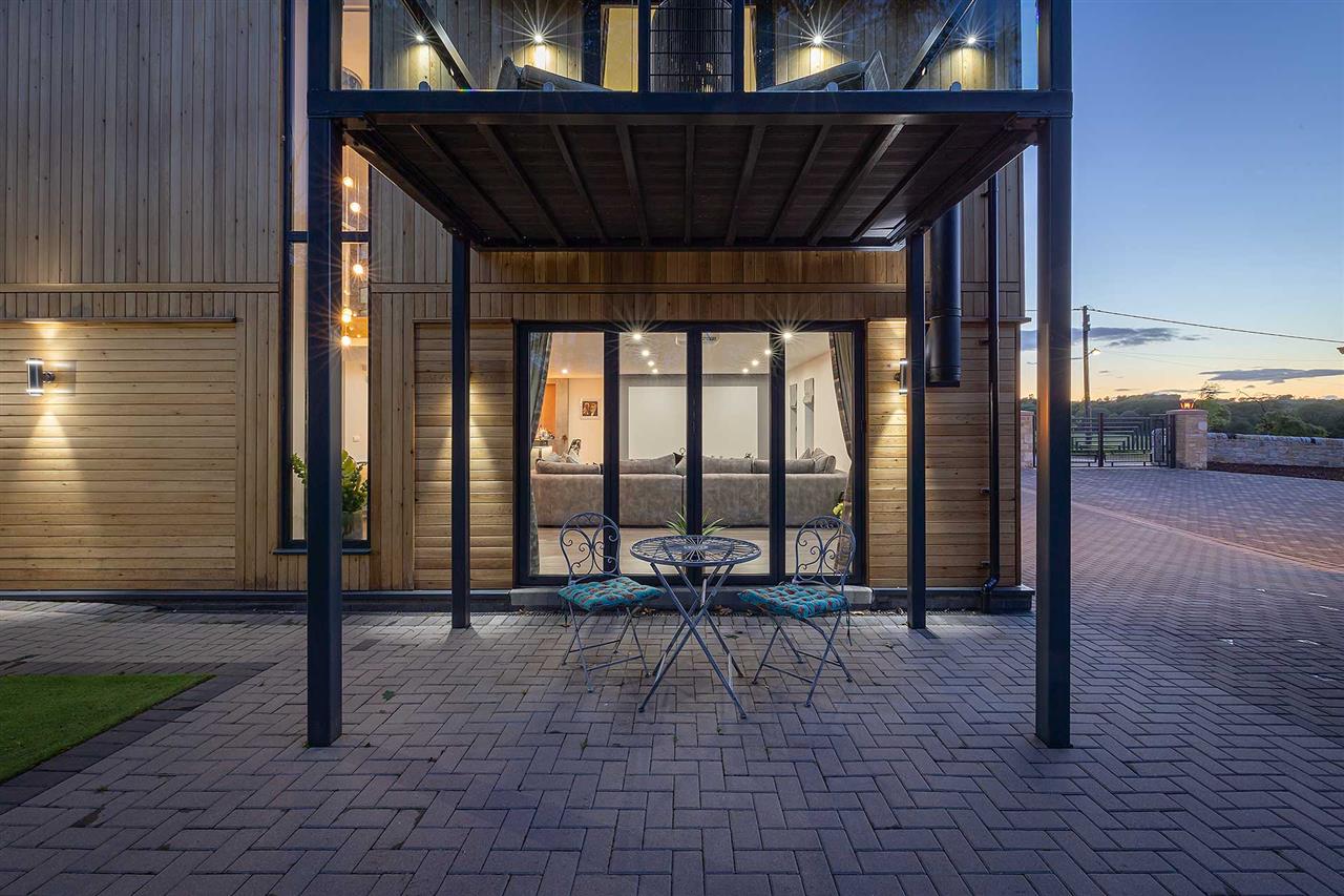 Photos of Oakbank House, Bridgecastle Cottages, Bridgecastle EH48