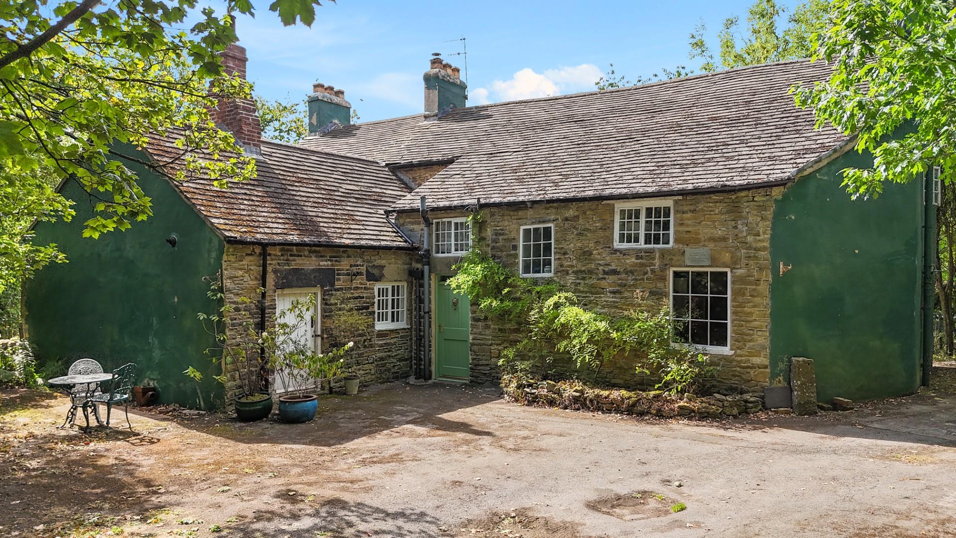 4-bed house on Jordanthorpe Farm, Bochum Parkway, Sheffield, £625,000