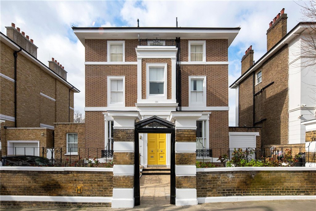 4 bedroom semi-detached house for sale