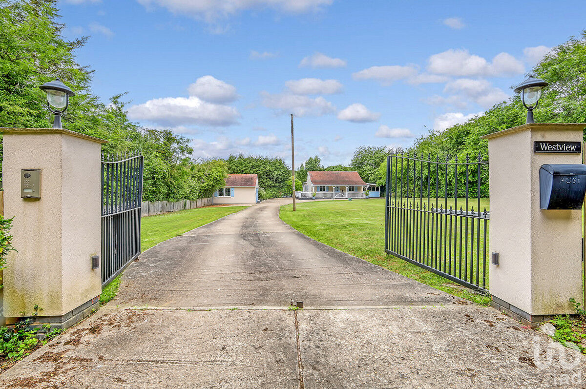 Westview, Oak Road, Billericay photo 4