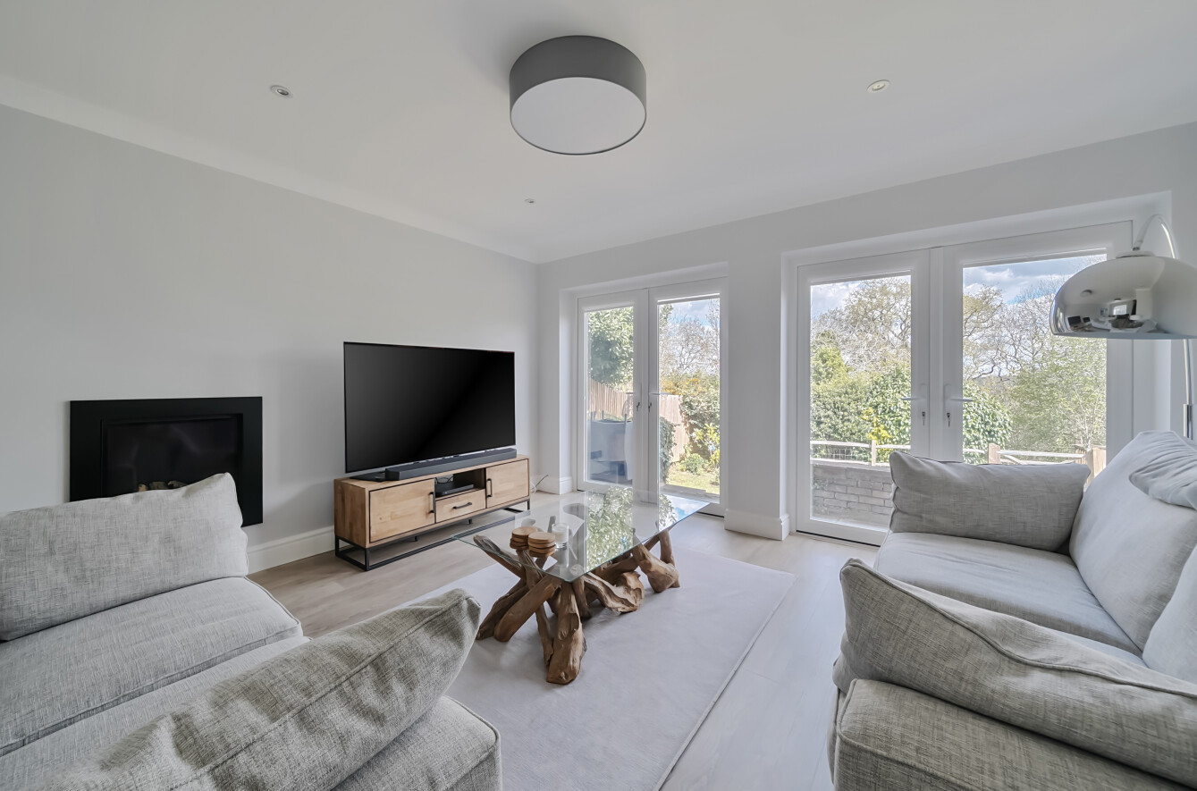 4 bedroom detached house for sale 0