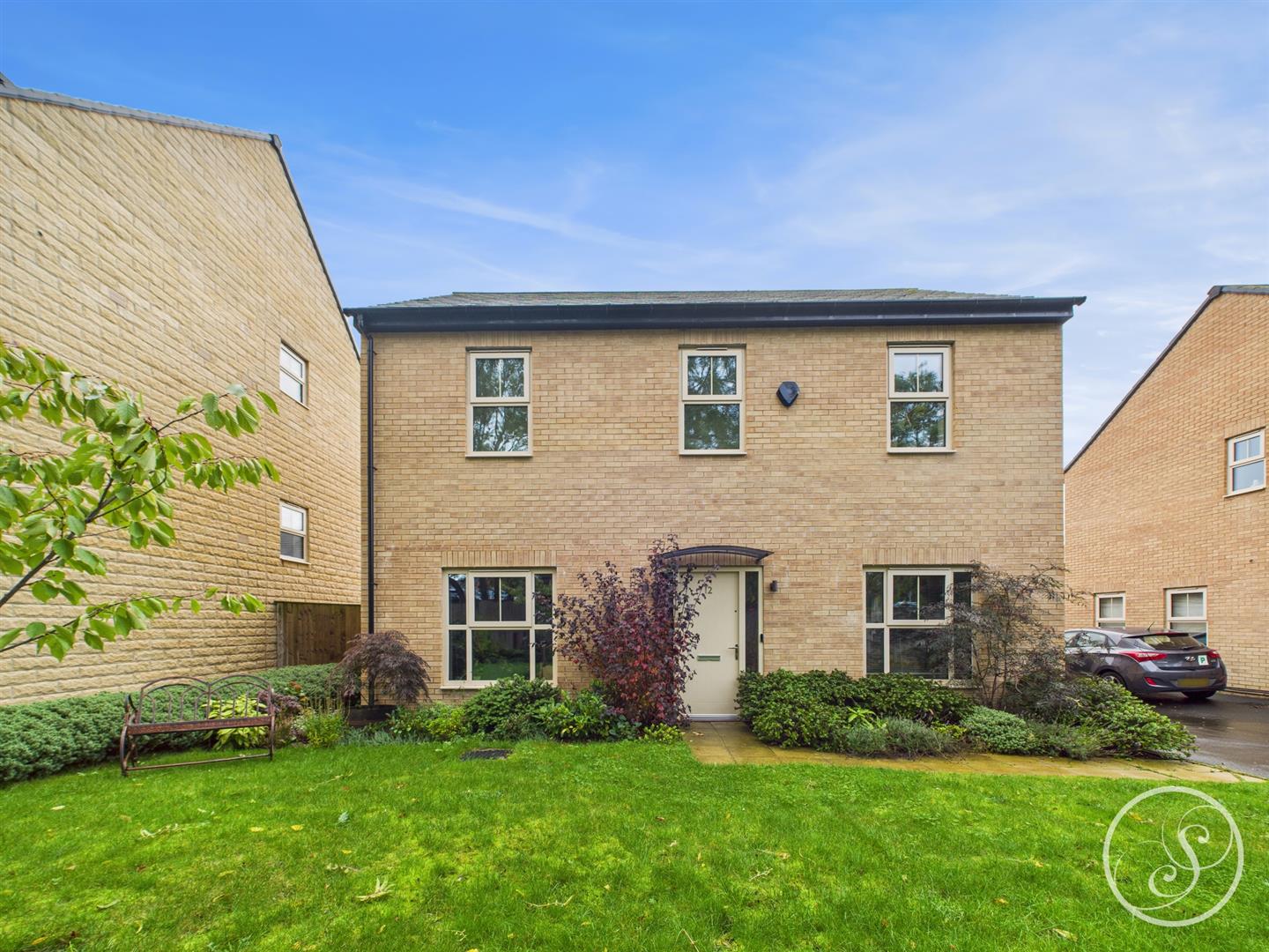 4-bed detached on 12, Poppy View, Leeds, £425,000