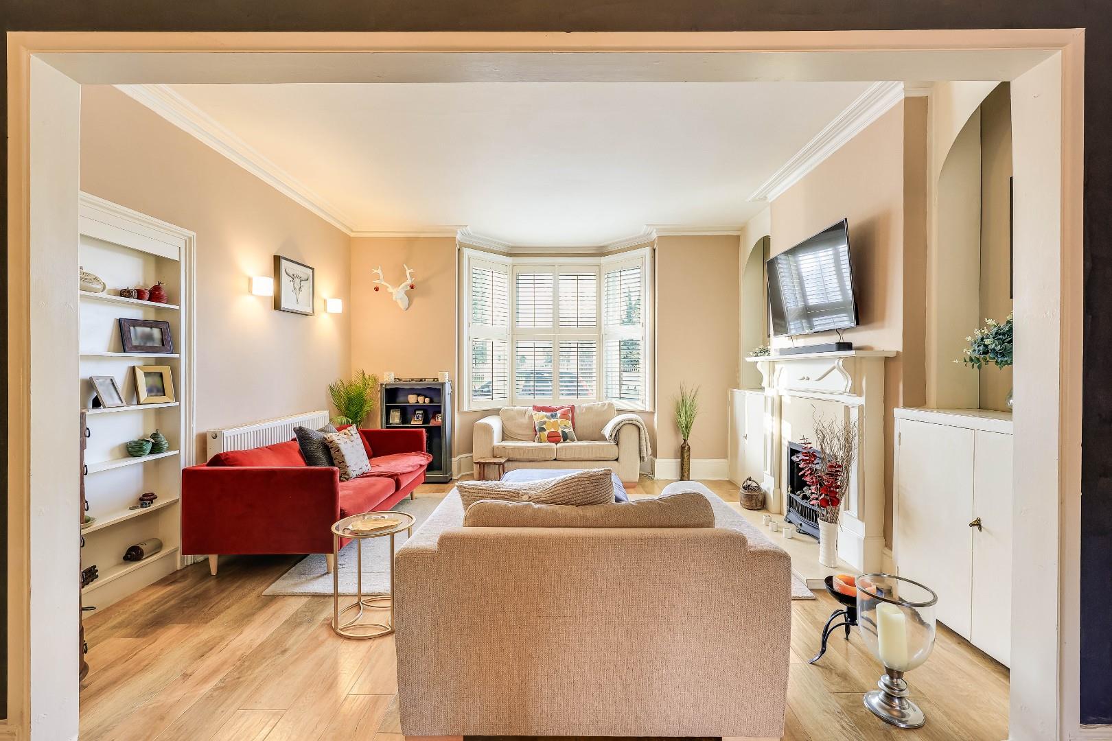 5 bedroom town house for sale 0