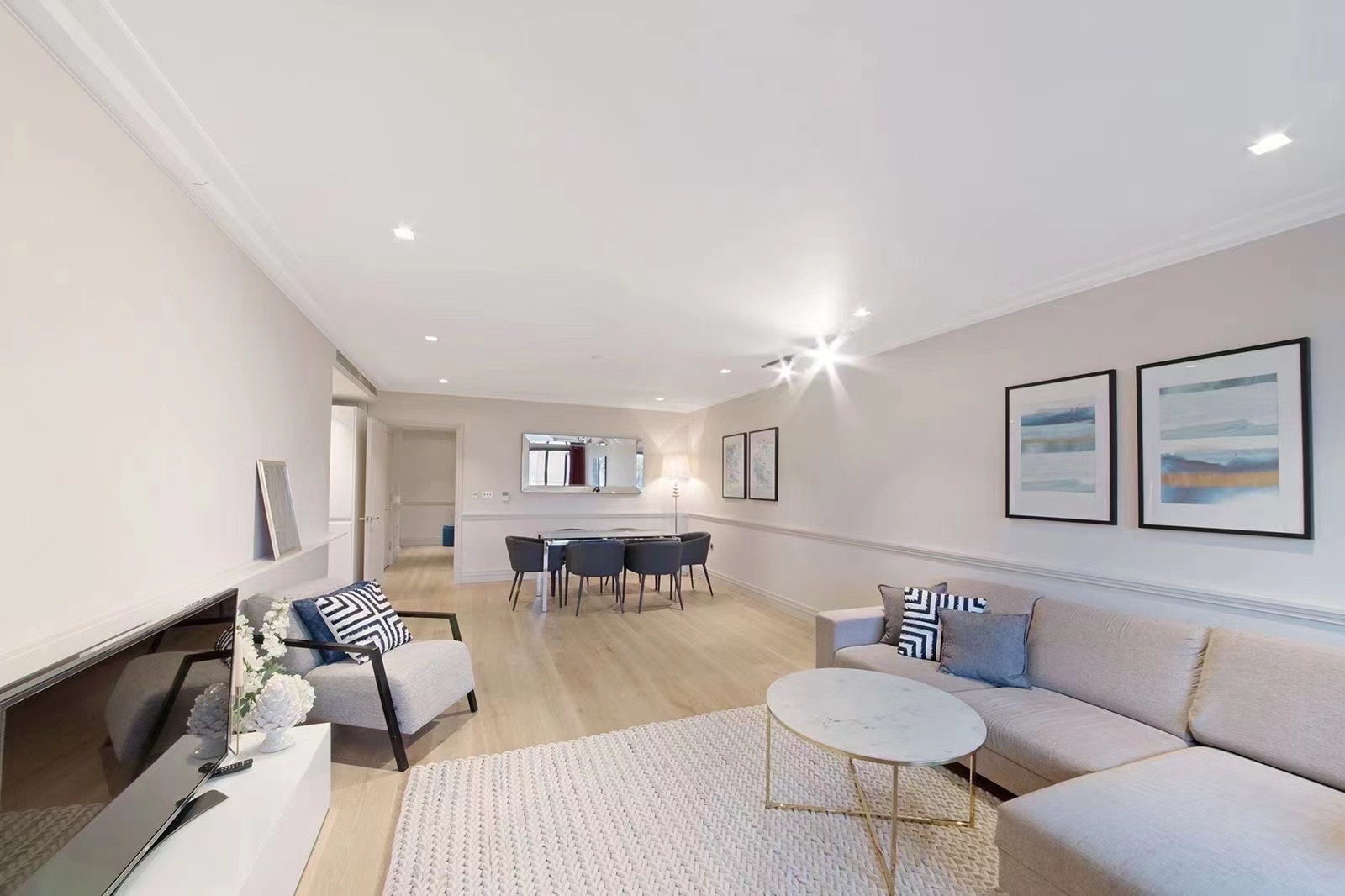 2 bedroom flat for sale 0