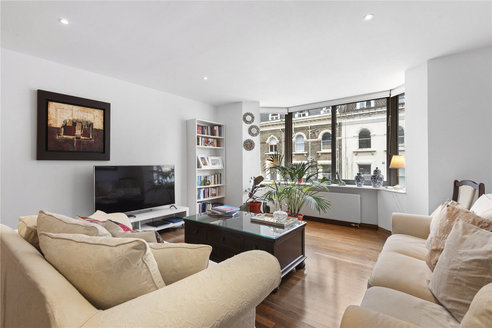 3 bedroom flat for sale 0