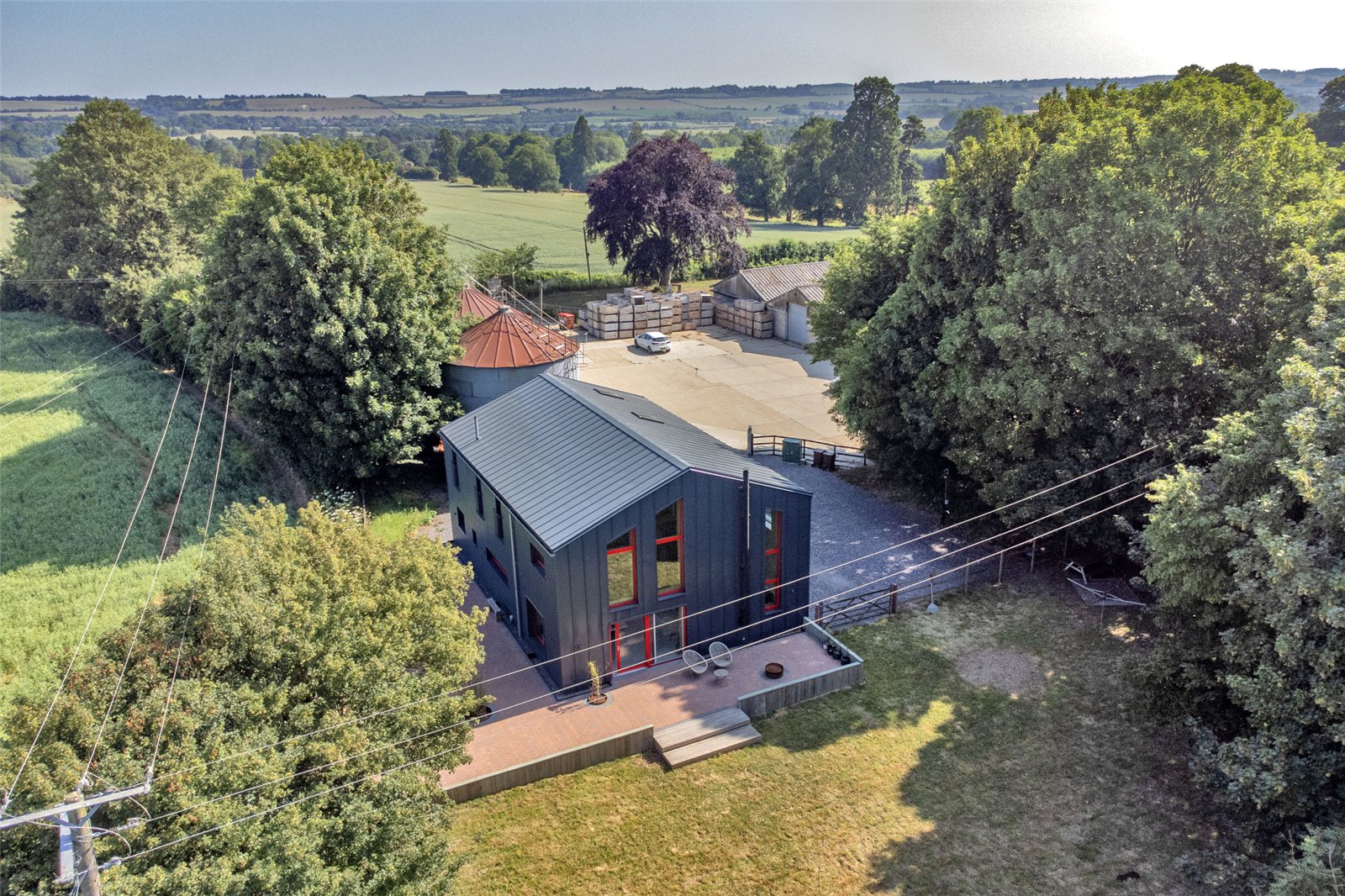 3 bedroom detached house for sale 0