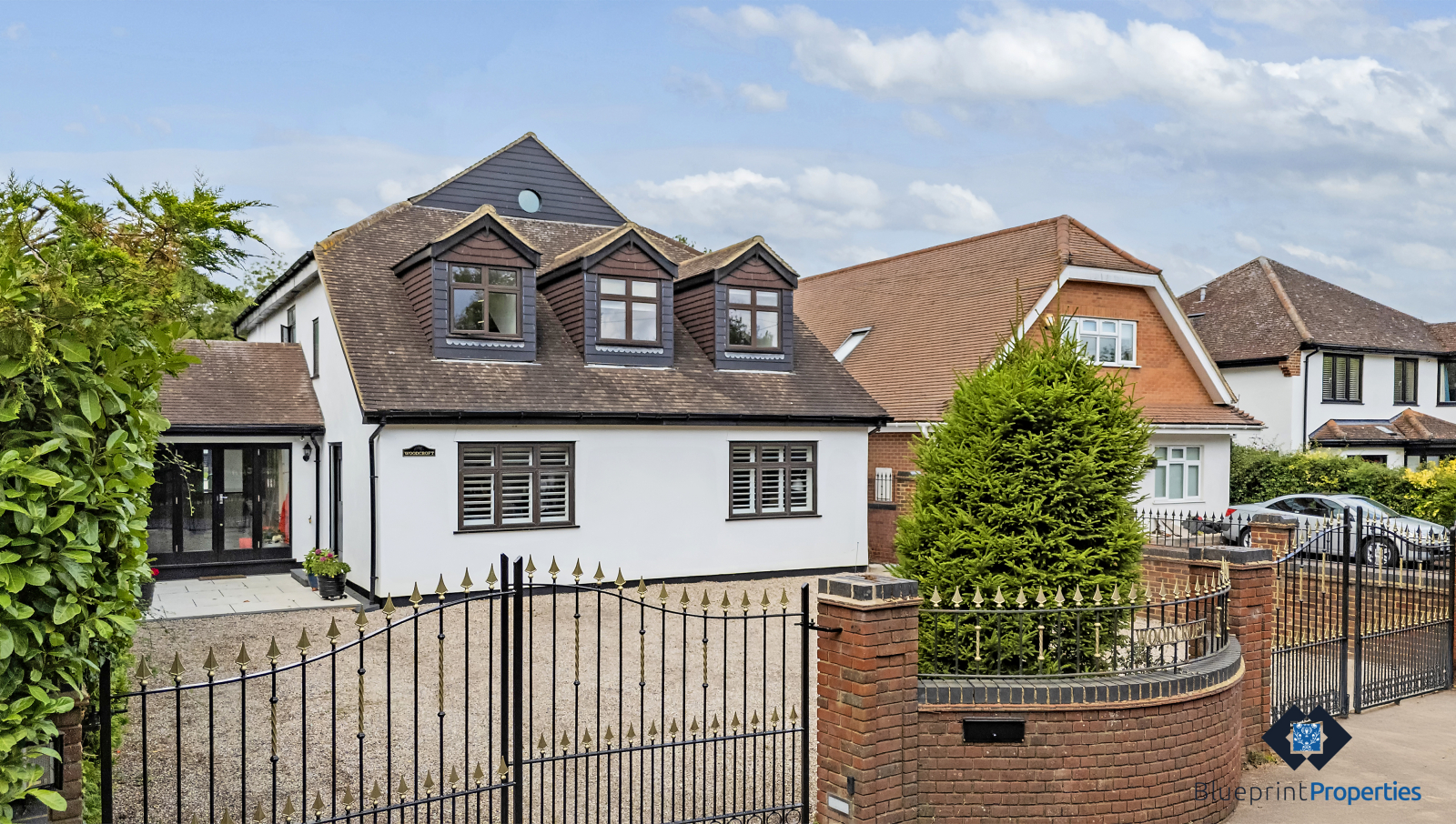 6 bedroom detached house for sale 0