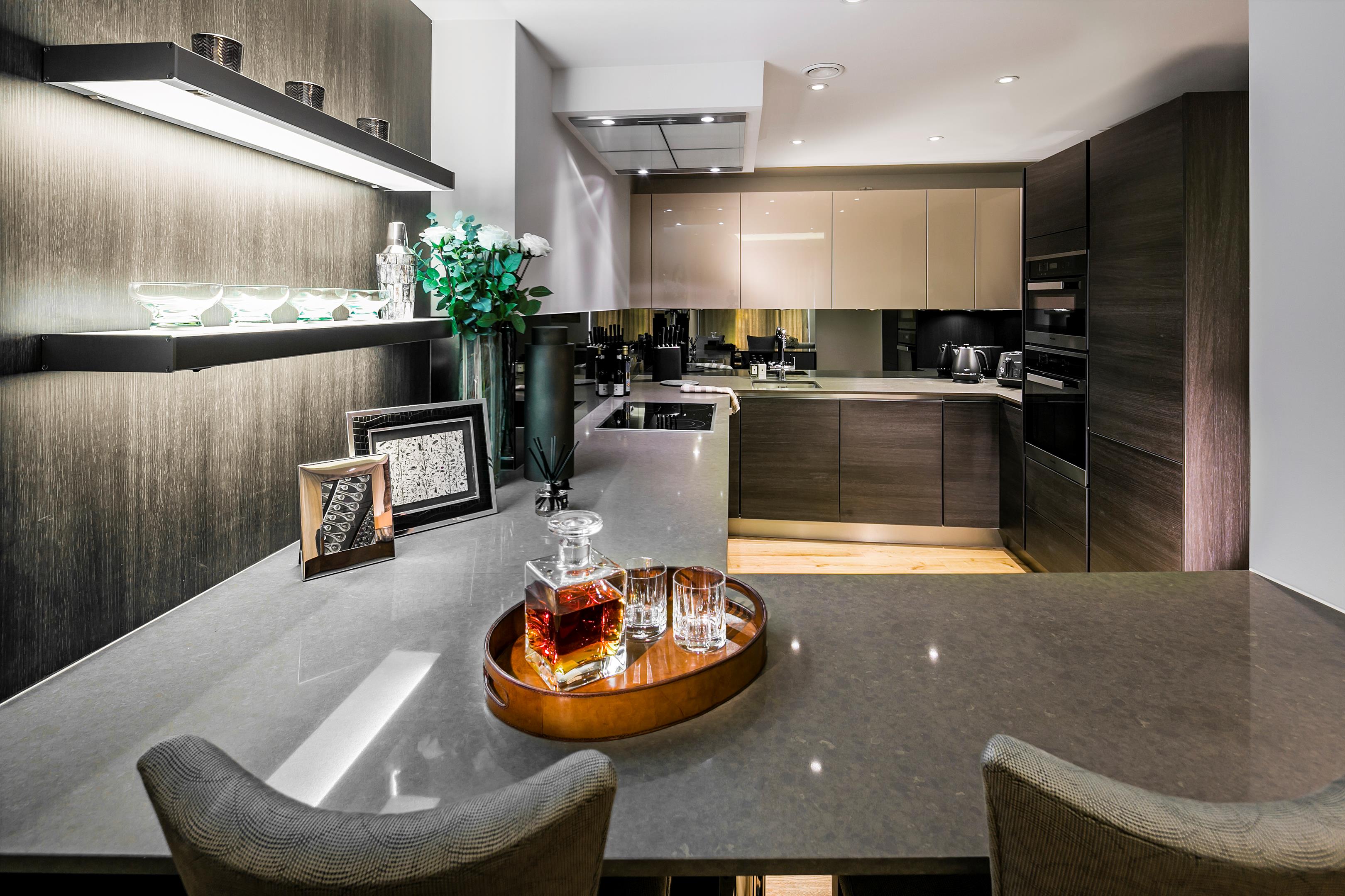 3 bedroom flat for sale 0