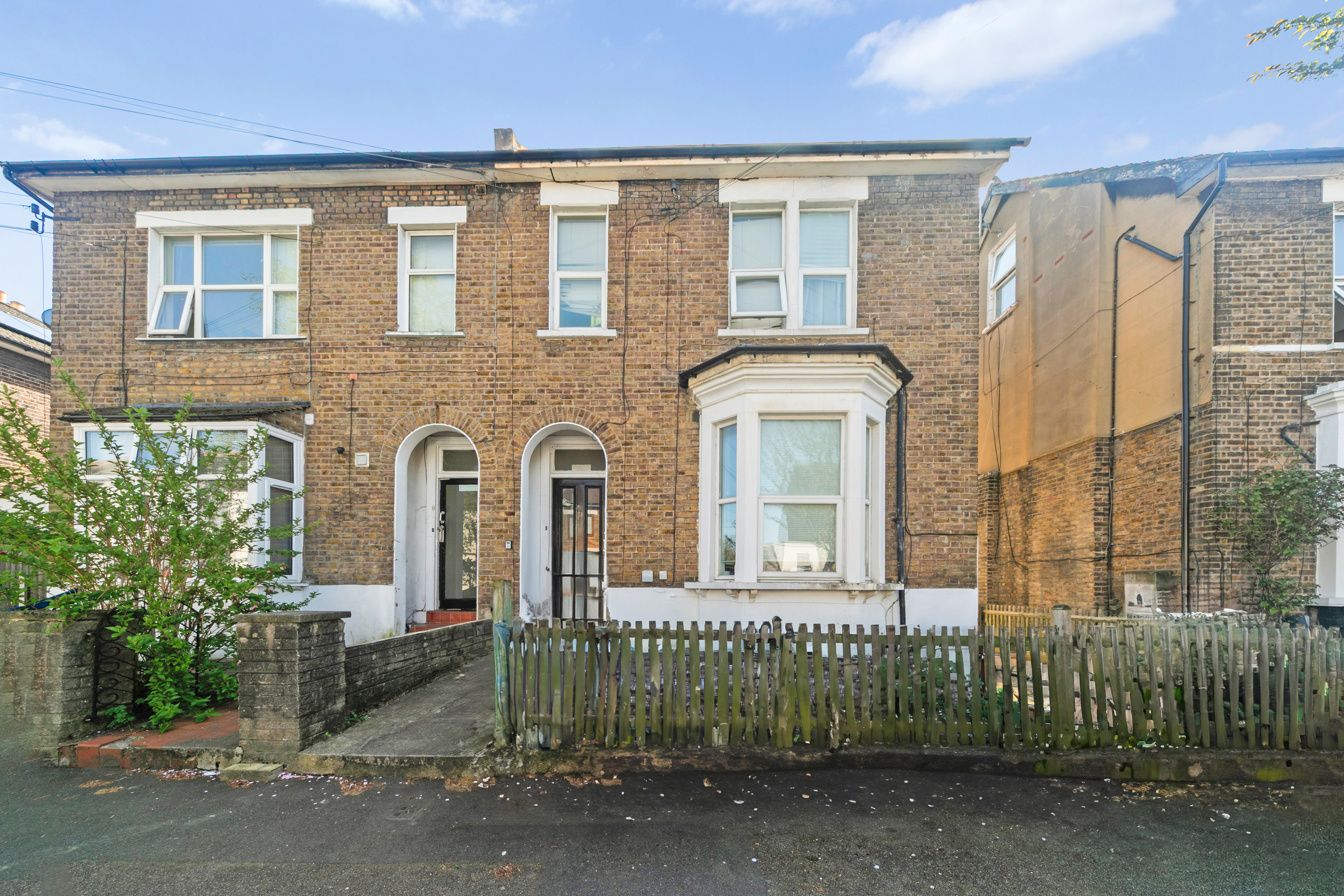 Flat 2, 21, Clarence Road, CROYDON photo 3