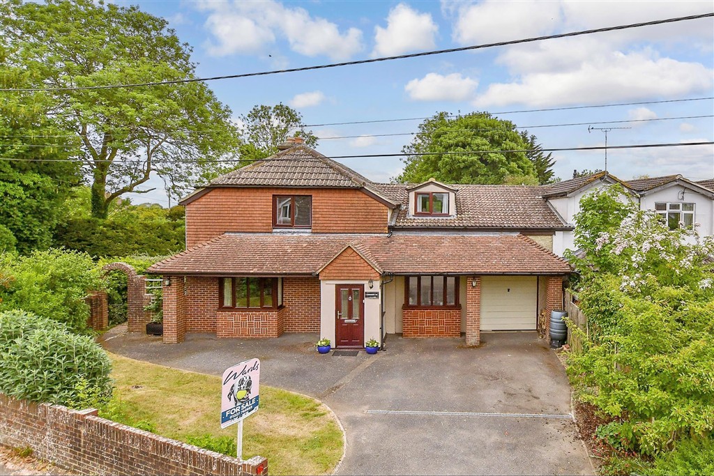4-bed detached on Aerodrome Road Bekesbourne, Canterbury, £575,000