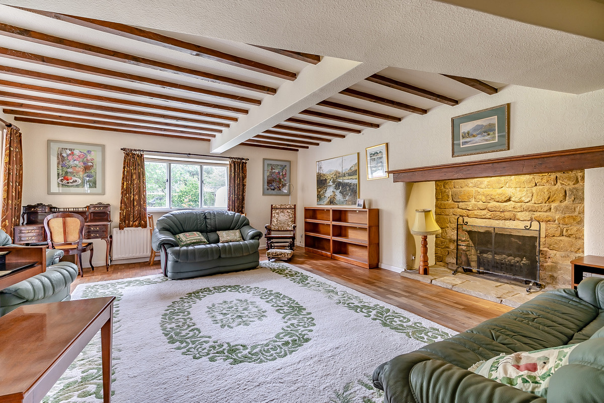 Holly Cottage, The Green, Banbury photo 3