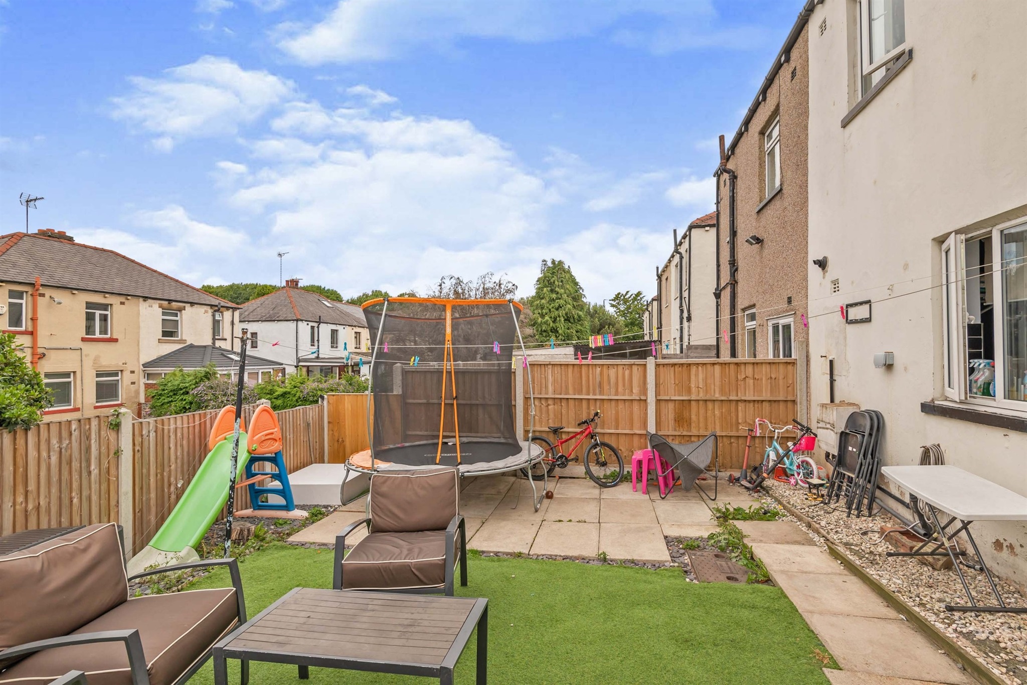 Photos of Bradford Road, Stanningley, Pudsey LS28 61877313