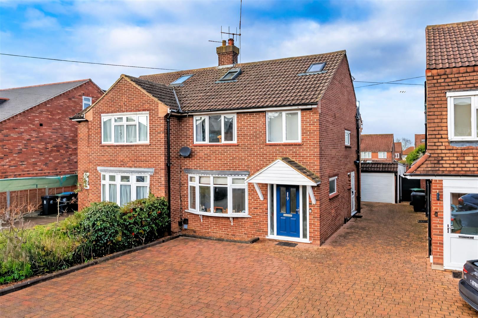 4-bed house on 7, Woodberry Down, Epping, £700,000