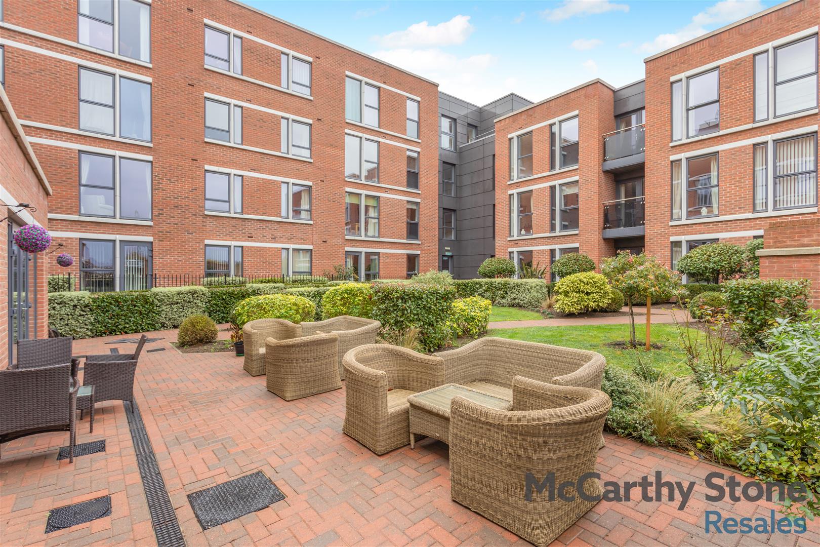 1-bed flat on 22 Glenhills Court, Little Glen Road, Leicester, £127,000