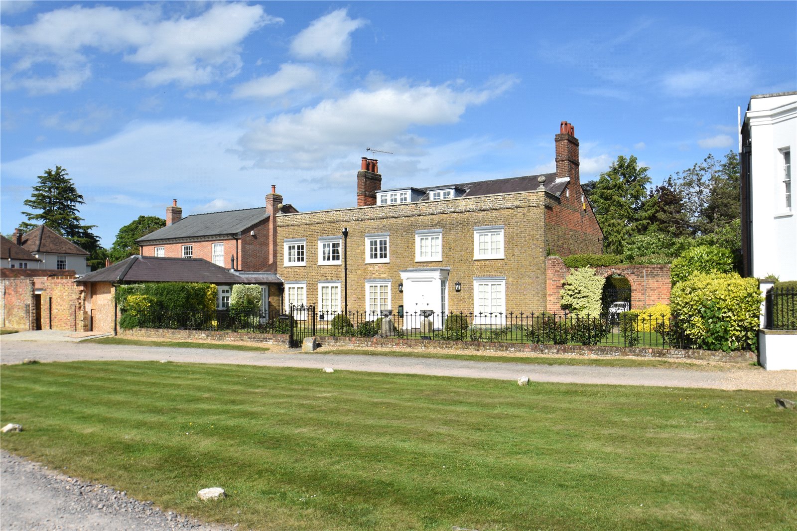 Photos of West Common, Gerrards Cross, Buckinghamshire SL9 61760813