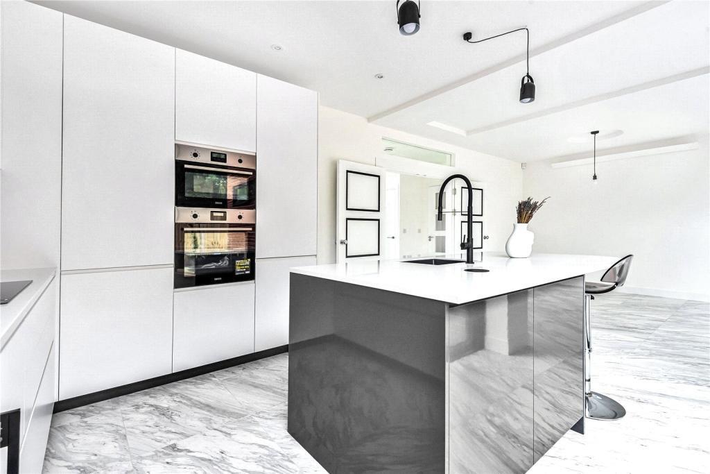 Photos of Geddes Road, Bushey WD23 64365310 PrimeLocation