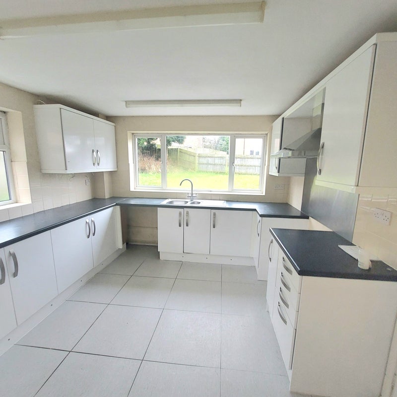 Wychall Park Grove, Birmingham photo 2