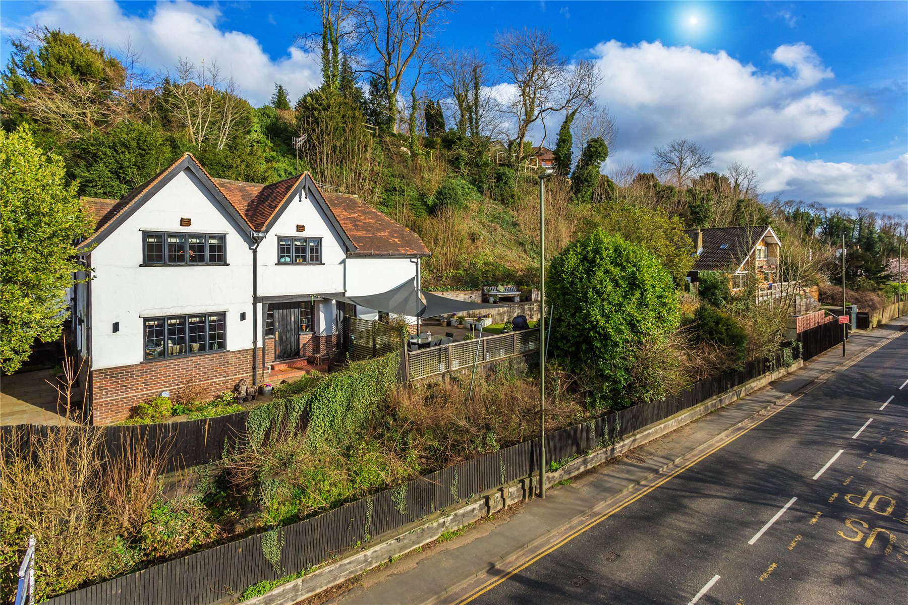 4 bedroom detached house for sale 0