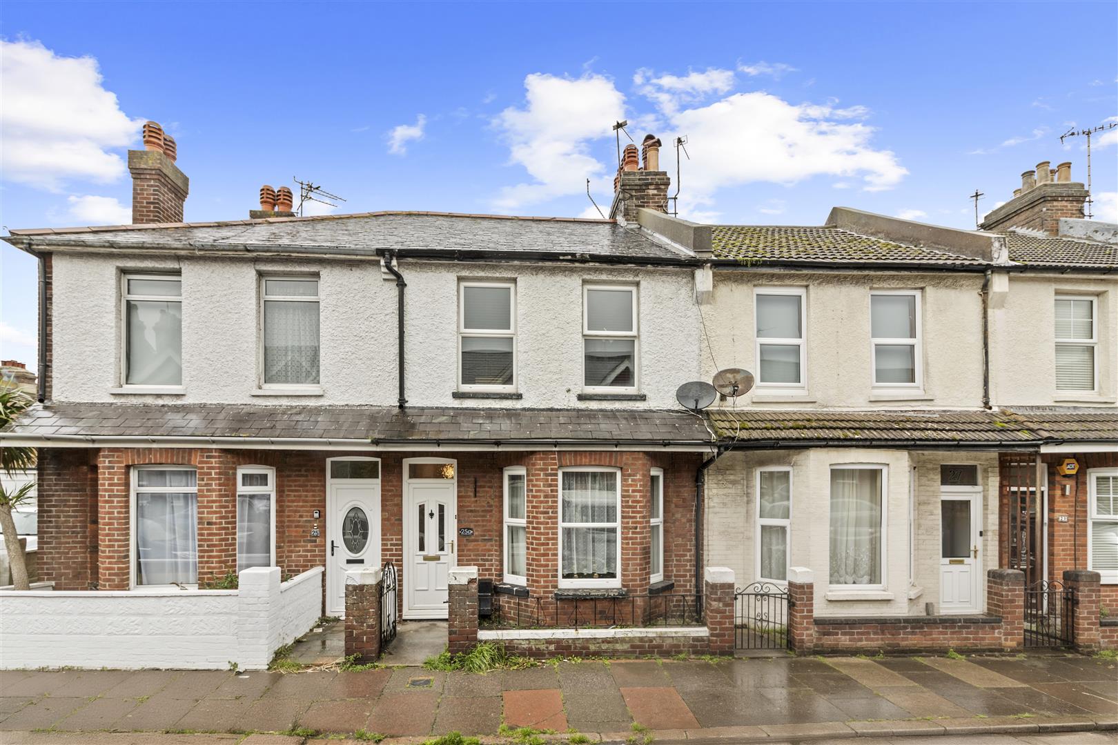 3-bed terraced on 25a, Avondale Road, Eastbourne, £265,000