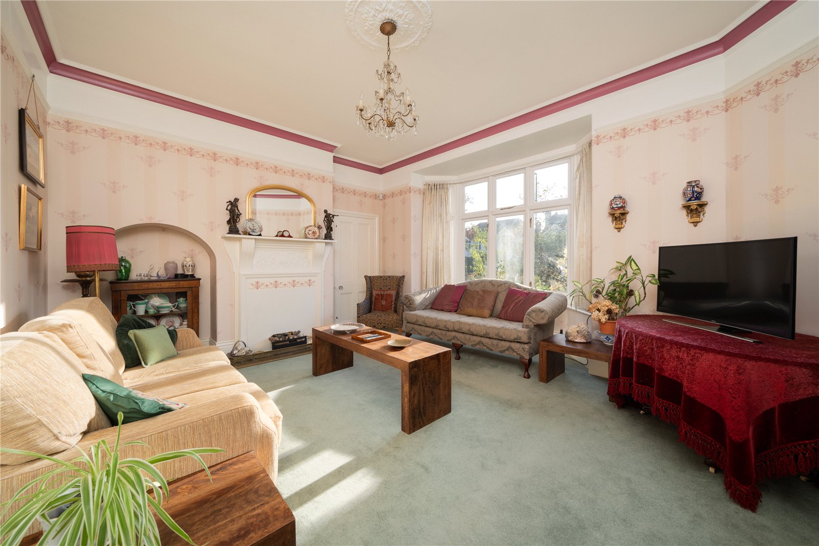 5 bedroom semi-detached house for sale 0