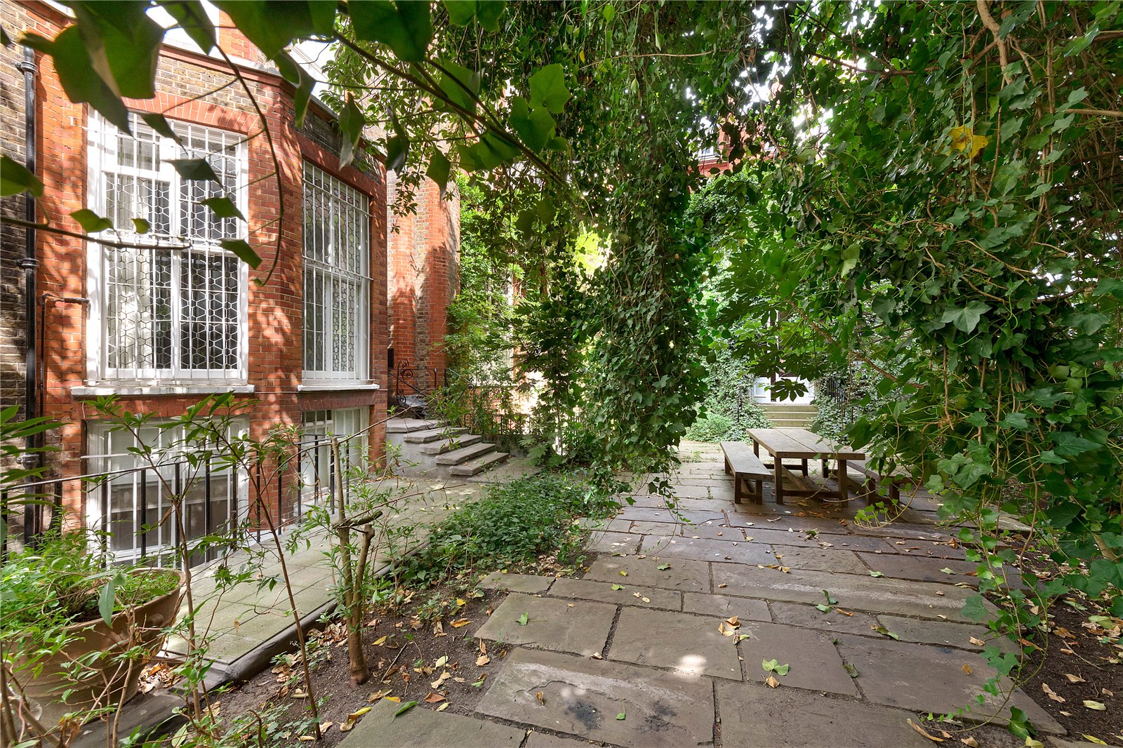 Photos of Cadogan Square, London SW1X 62480700 PrimeLocation