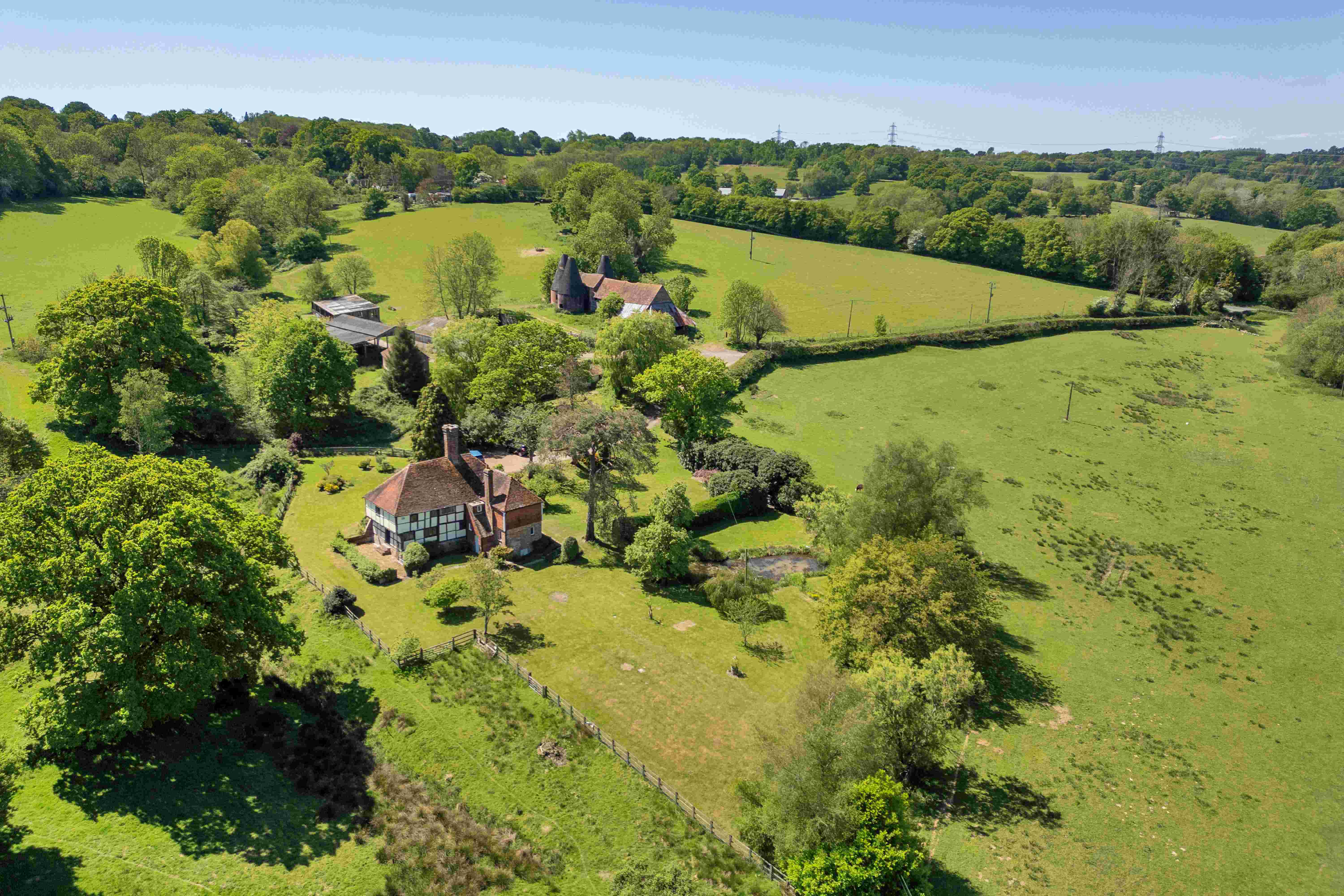 3 bedroom country house for sale 0