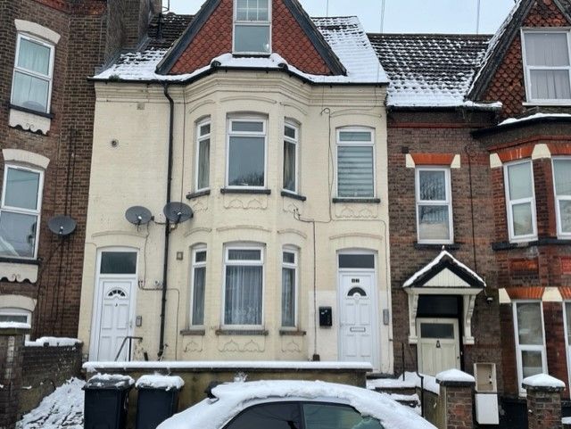 42D Brook Street, Luton photo 2