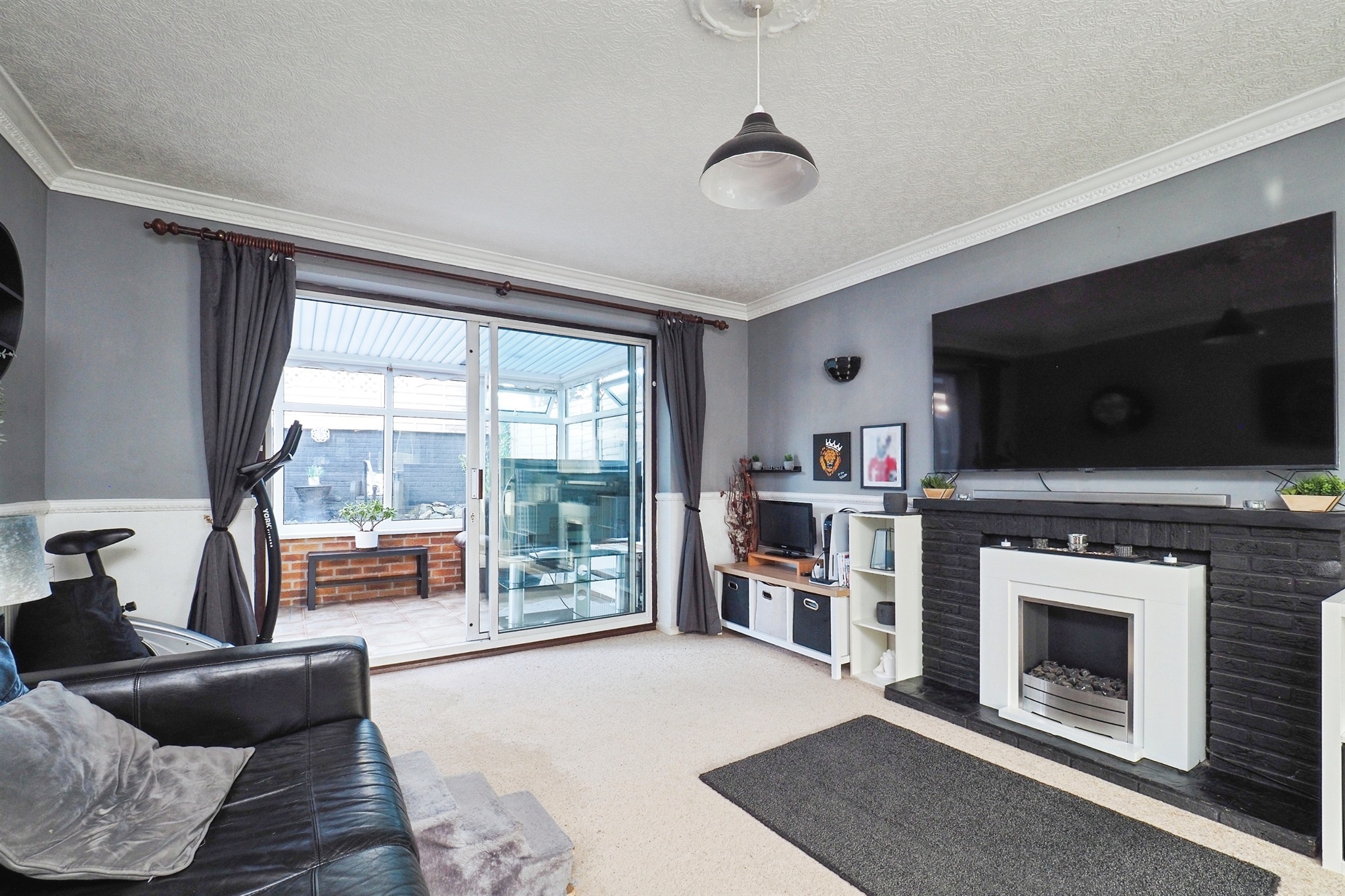 44, Britannia Avenue, Nottingham photo 3