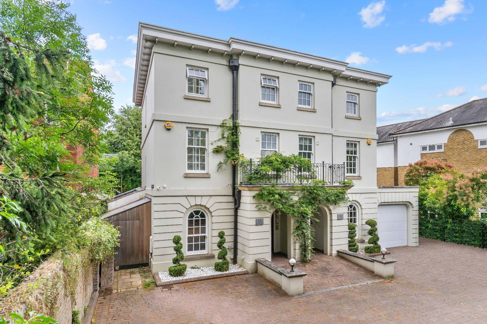 5 bedroom semi-detached house for sale 0