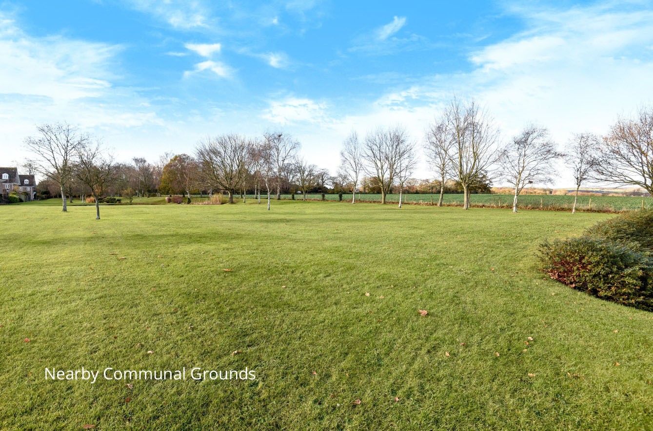 Free property report 11 Selham Close, Chichester, PO19 5BZ Chimnie