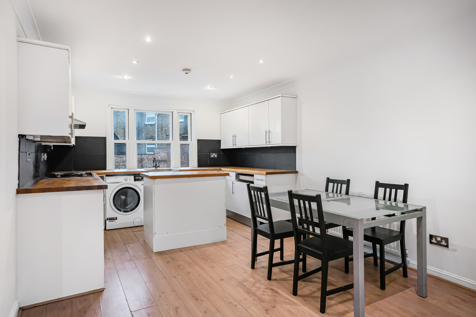 3 bedroom terraced house for sale 0