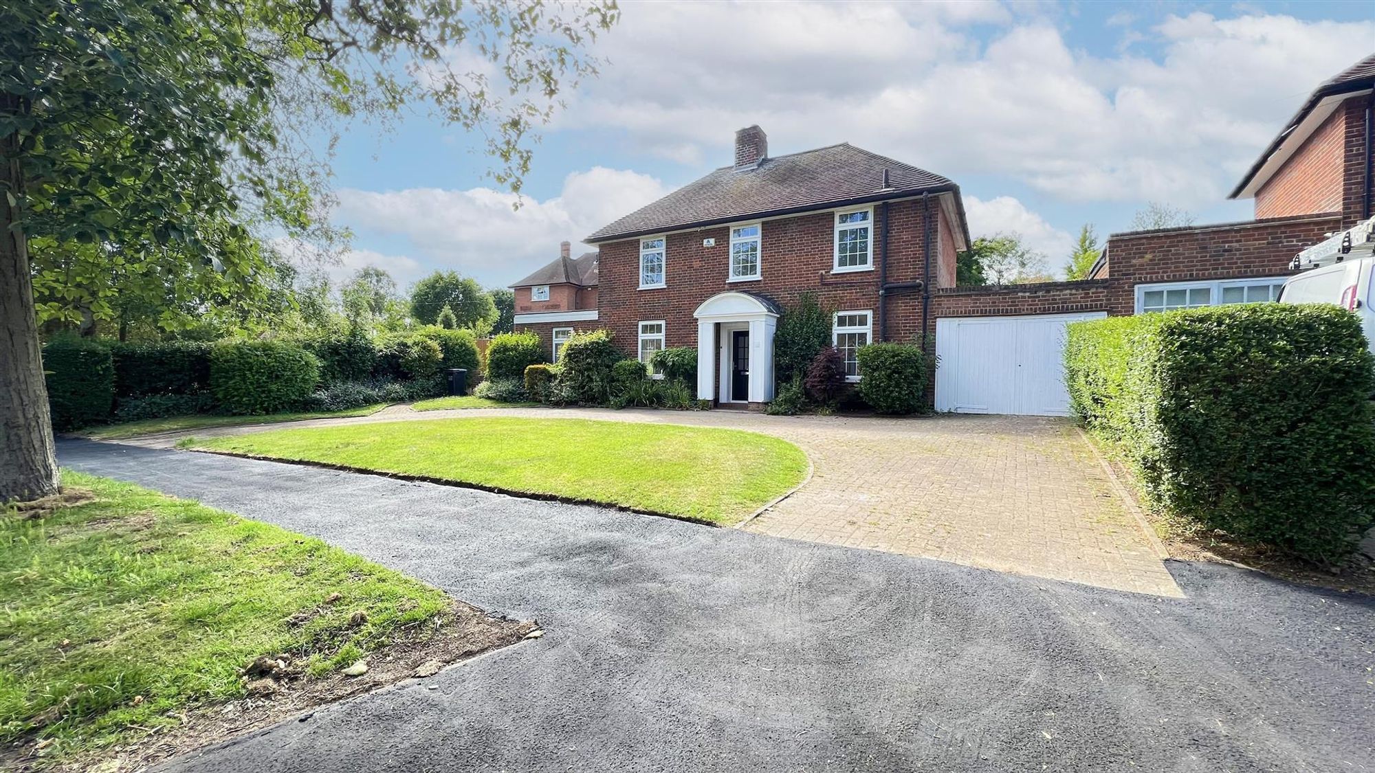 88 Valley Road, Welwyn Garden City photo 2