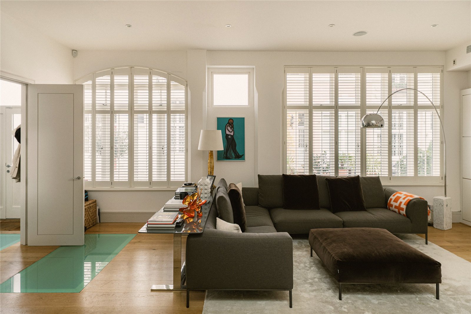 4 bedroom mews house for sale 0