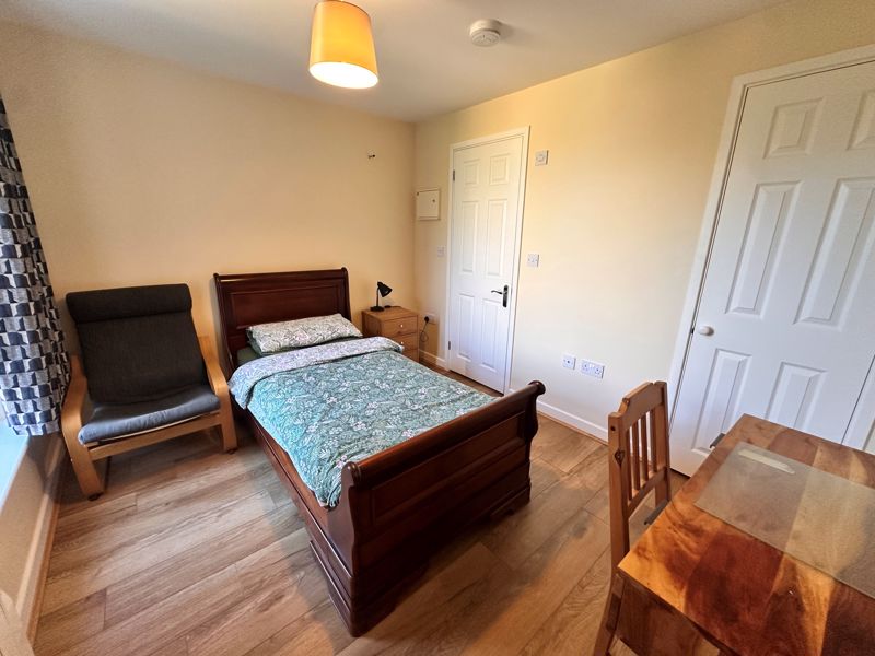 Room 3, 48, Neville Road, Bognor Regis photo 5