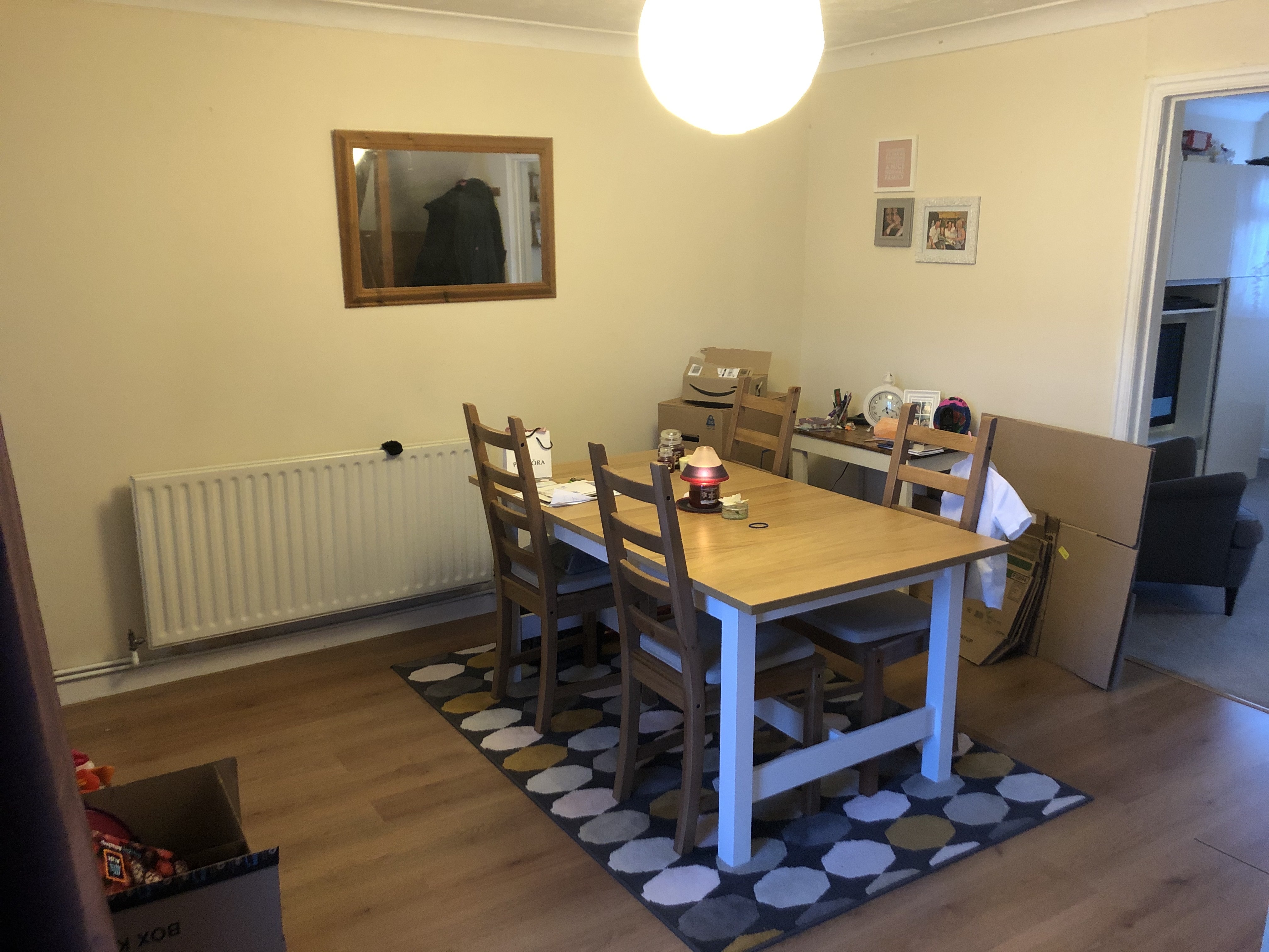 72, Basildon photo 5