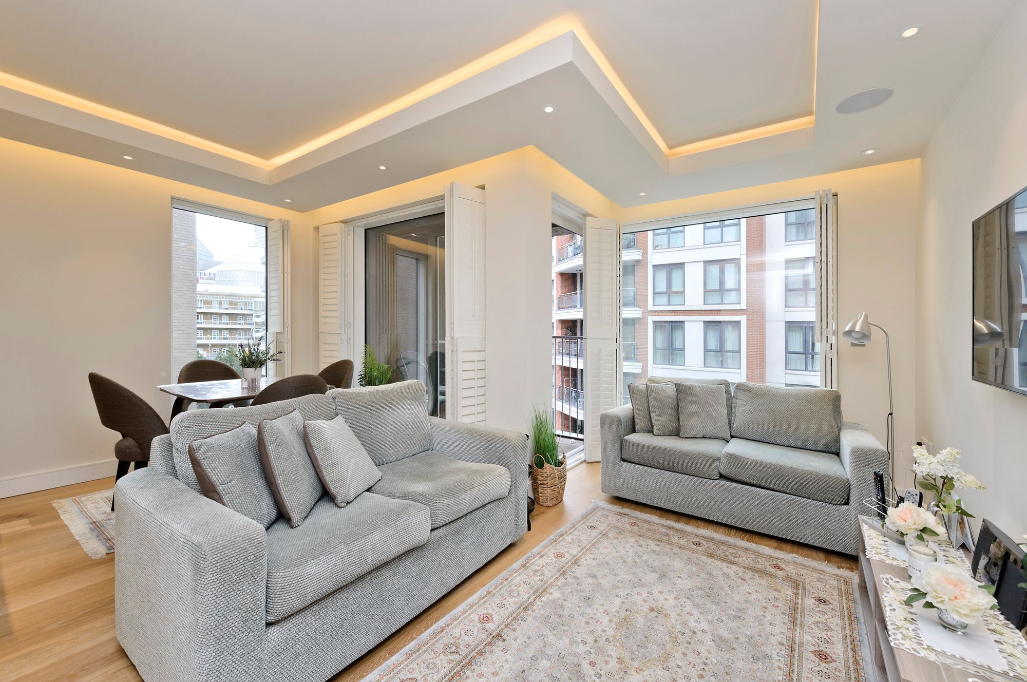 2 bedroom flat for sale 0