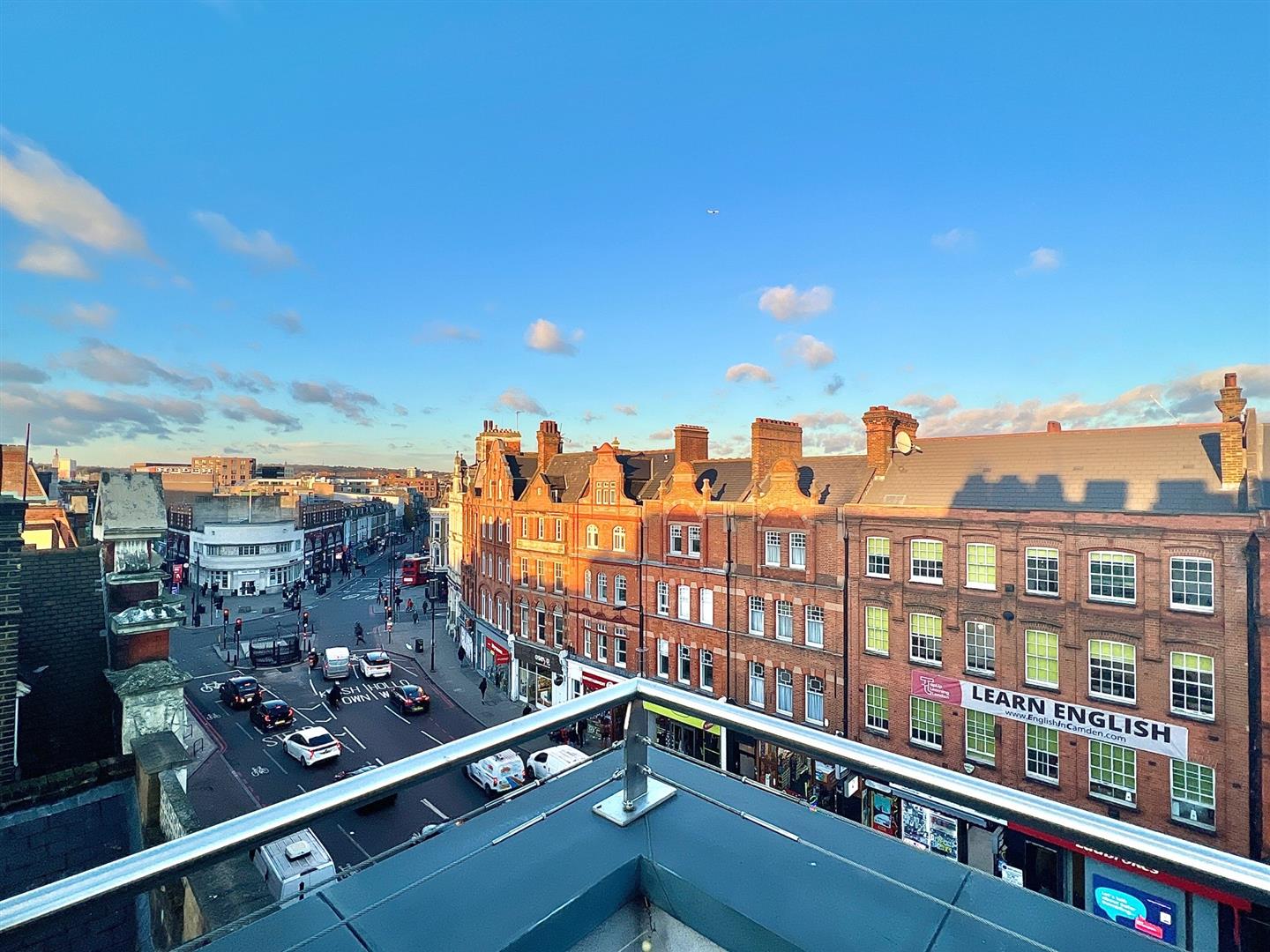3 bedroom flat for sale 0