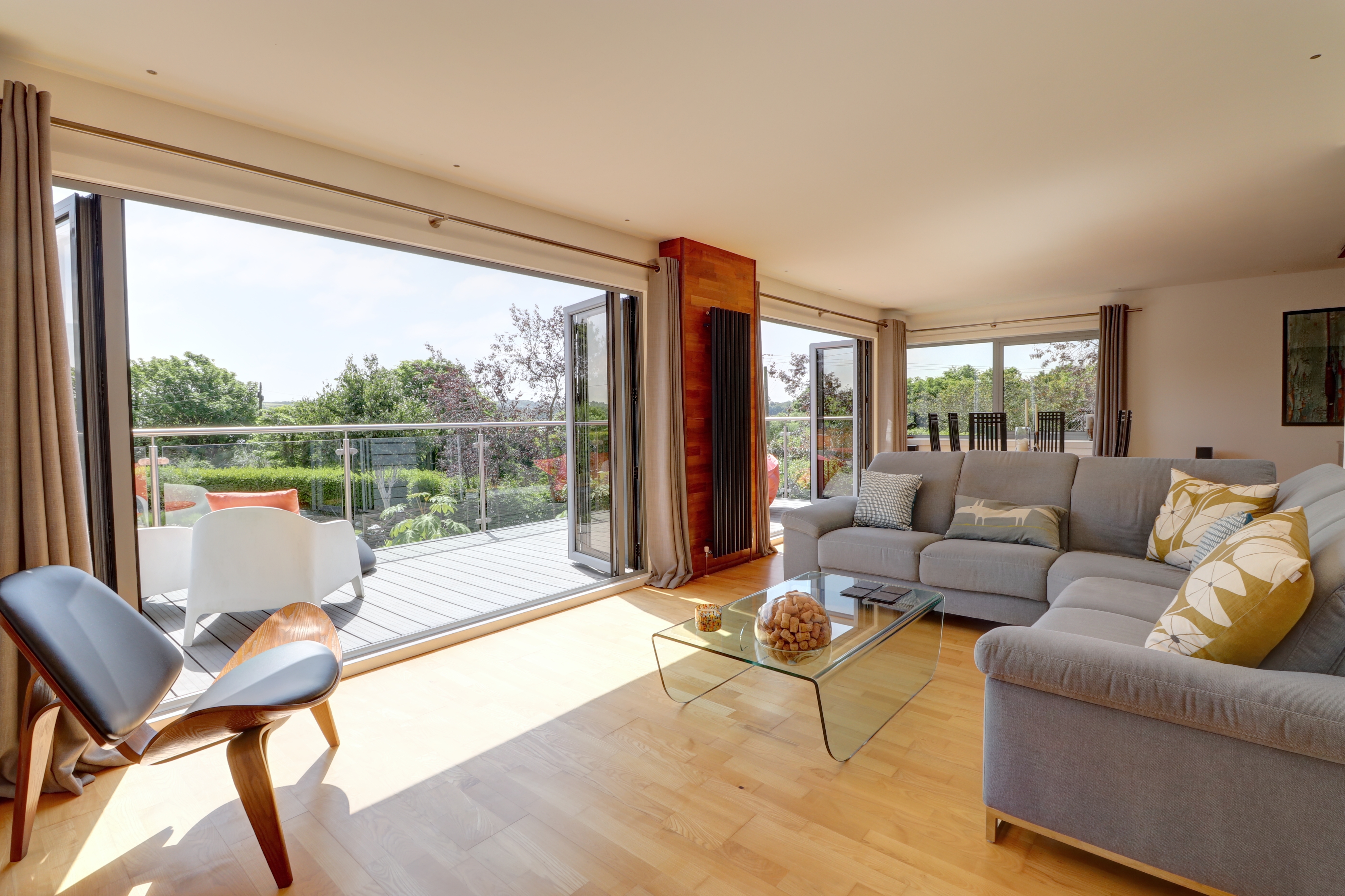 4 bedroom detached house for sale 0