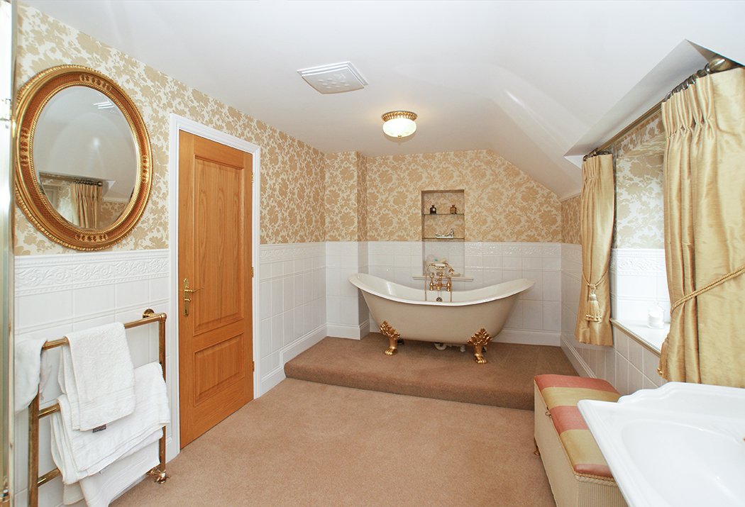 Photos of Walton Back Lane, Walton, Chesterfield S42 64821569