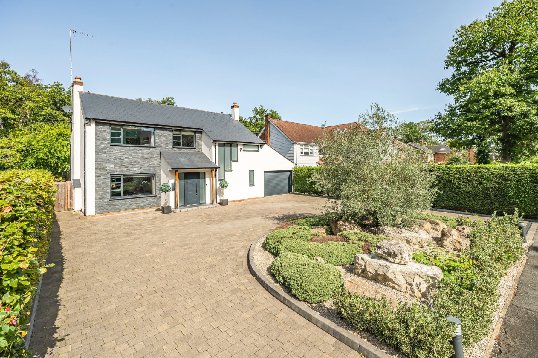4 bedroom detached house for sale in Hayling Island