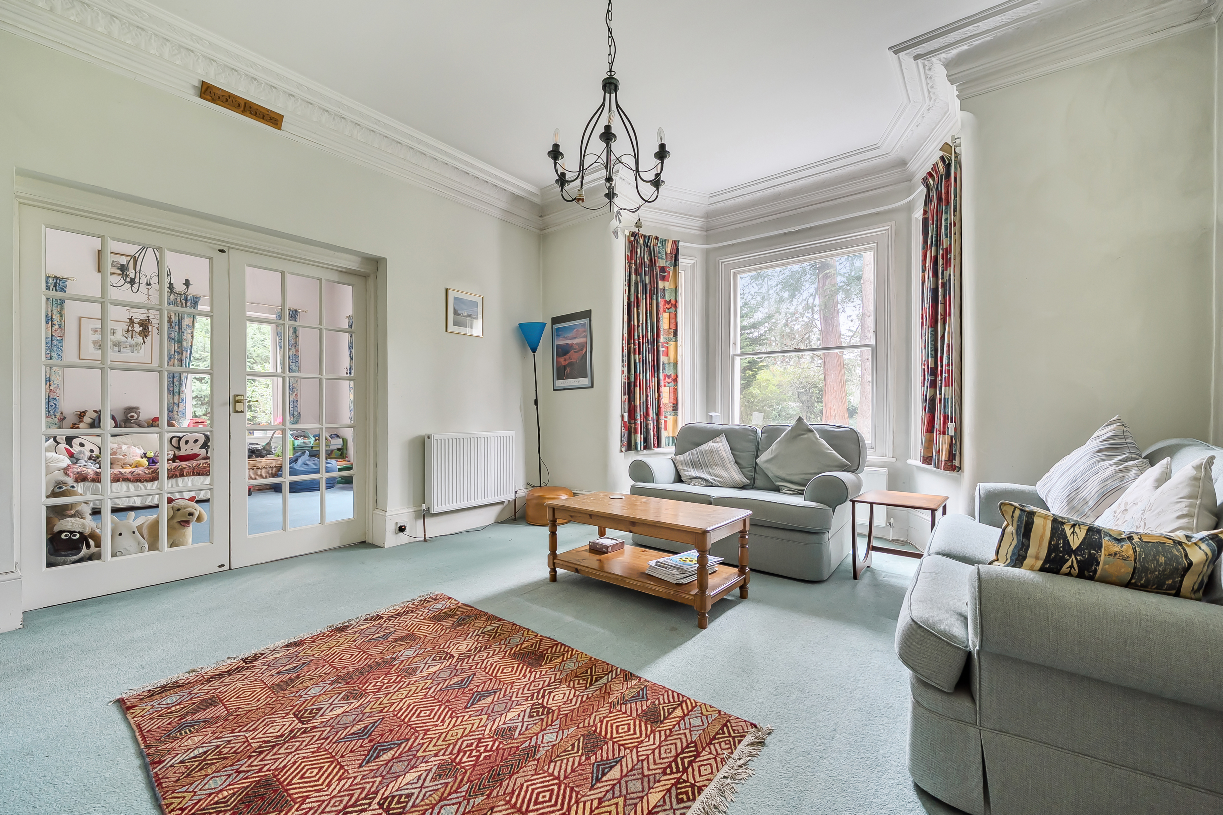 8 bedroom detached house for sale 0