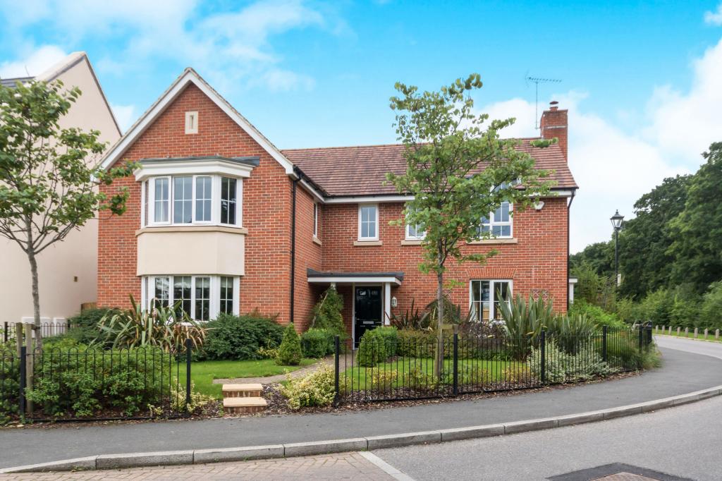 Free property report 2 Damson Drive, Hartley Wintney, Hook, RG27 8WR
