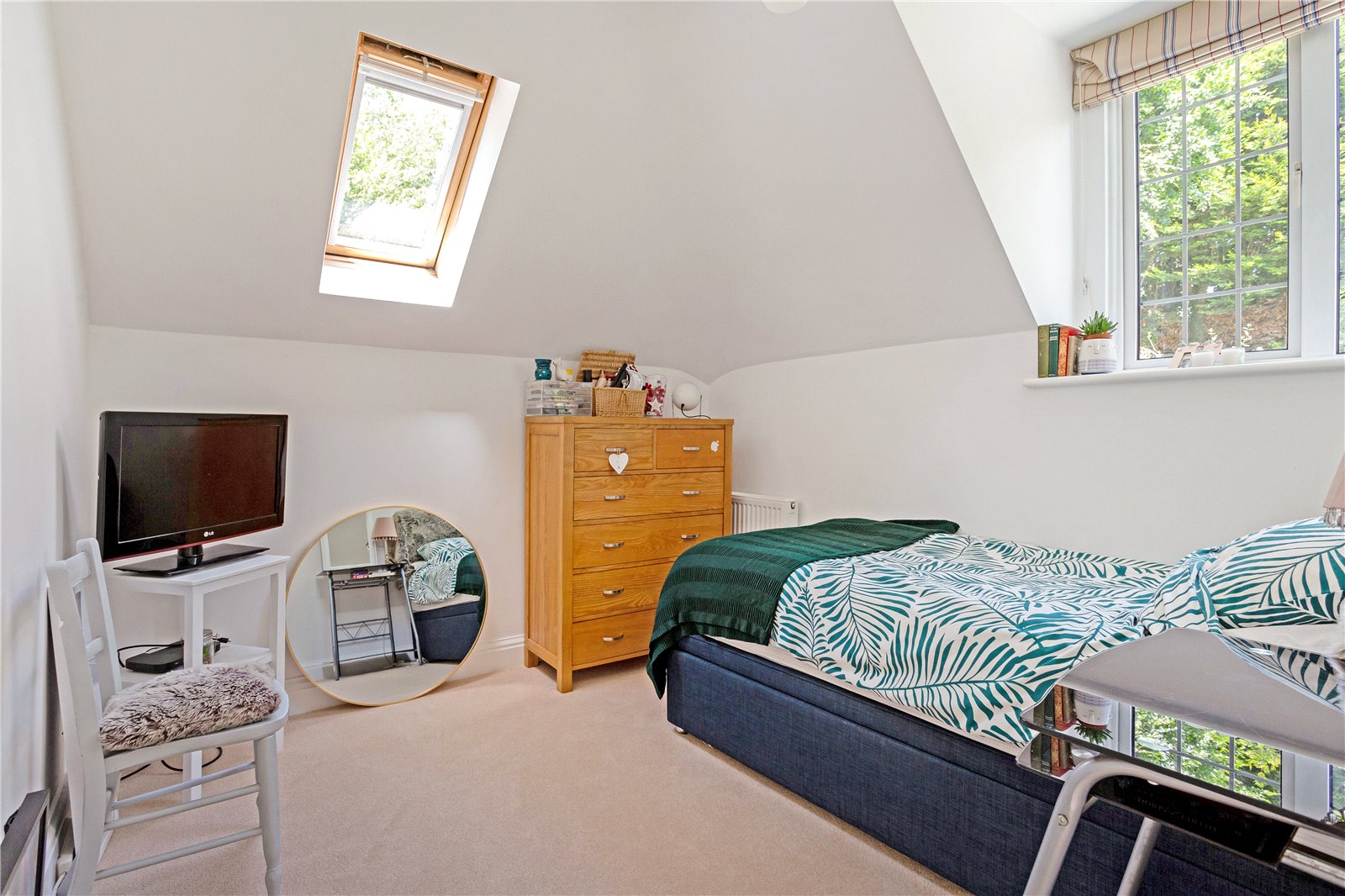 Photos of Victoria Place, Liphook, Hampshire GU30