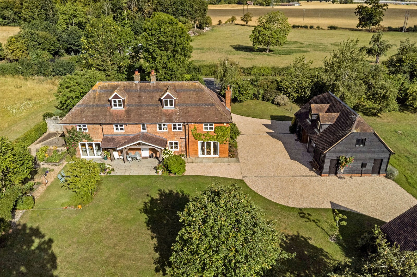 7 bedroom equestrian property for sale 0