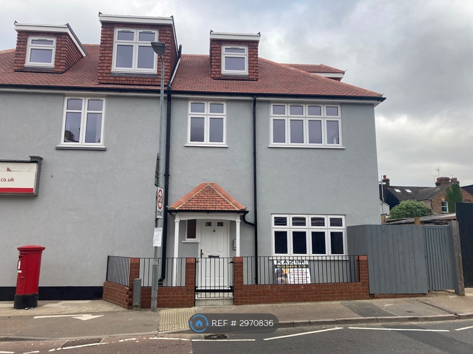 A Hatfield Road, St Albans photo 2