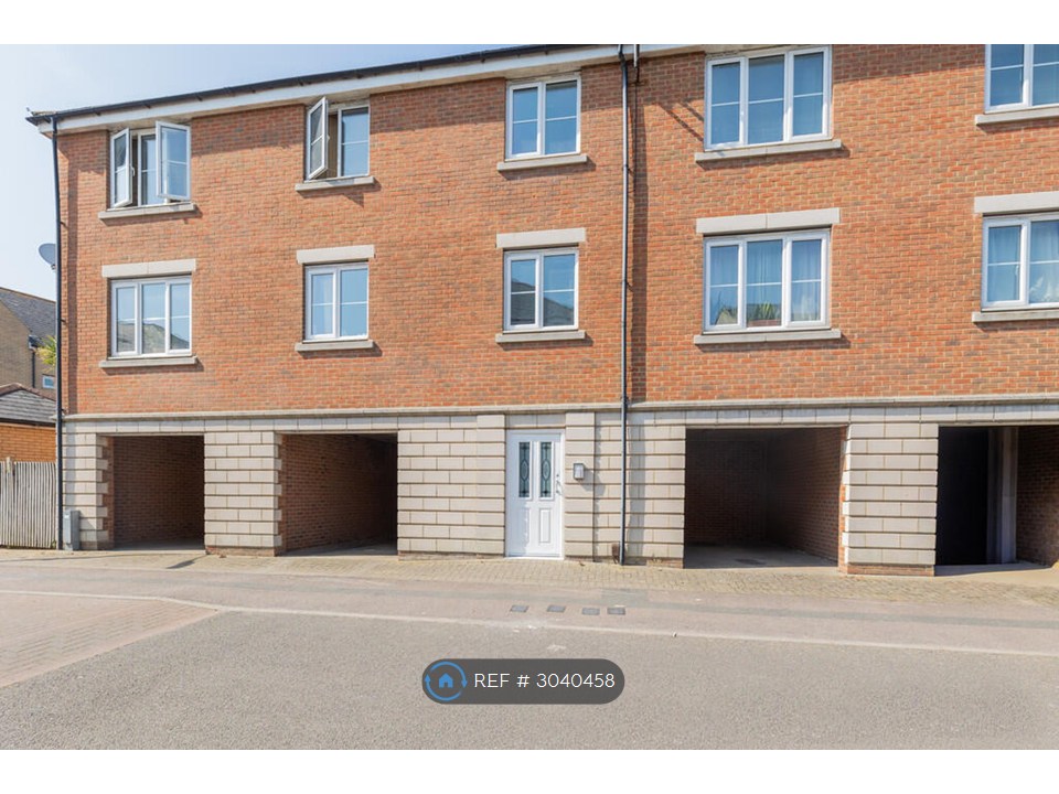 Ladbrooke Road, Great Yarmouth photo 3